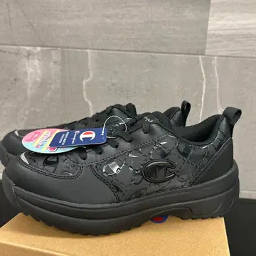 Champion 블랙 스니커즈