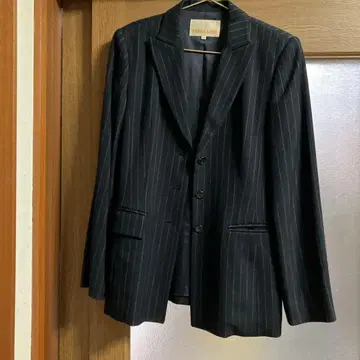 TRUSSARDI 테일러드 자켓 네이비 스트라이프