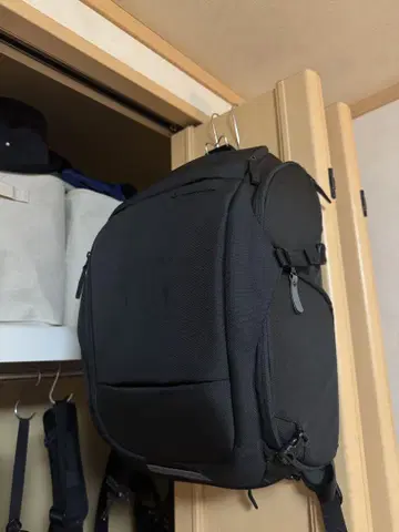 블랙 백팩