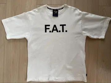 F.A.T. 화이트 티셔츠 스키니