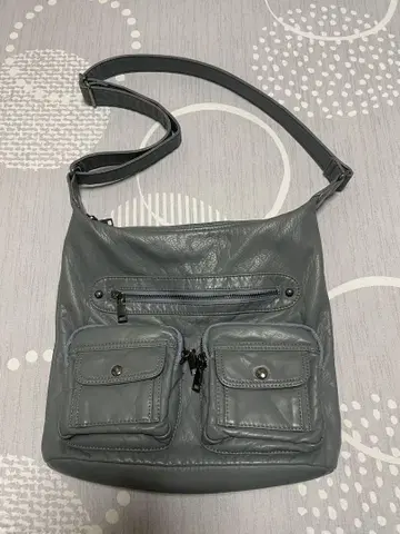탁한 블루 숄더백 2 포켓