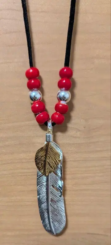 페더 목걸이 상금 페더