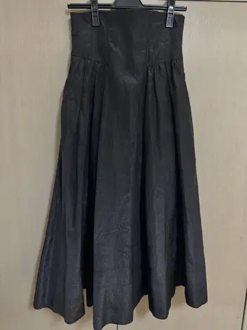 CELFORD 블랙 플레어 스커트 36
