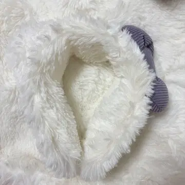귀 달린 화이트 플리스 머리띠 키티짱