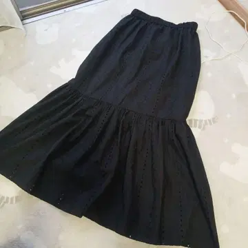 저널 스탠다드 블랙 레리움 롱 스커트