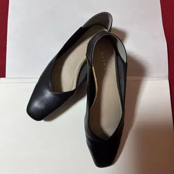 심플 블랙 플랫슈즈 편안해요