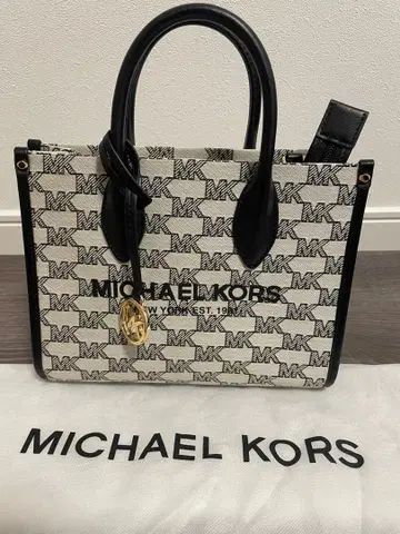 MICHAEL KORS 로고 프린트 숄더백