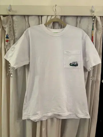 HUF 화이트 T셔츠 S 사이즈