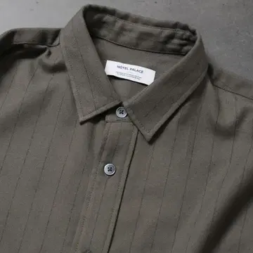 HOTEL PALACE 브러쉬드 초크 스트라이프 레귤러 카라 셔츠