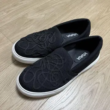 VIVAIA 슬립온 블랙 23.5cm 37
