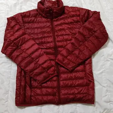 UNIQLO 남성용 빨간색 다운 자켓