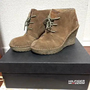 HILFIGER DENIM 브라운 웨지 부츠