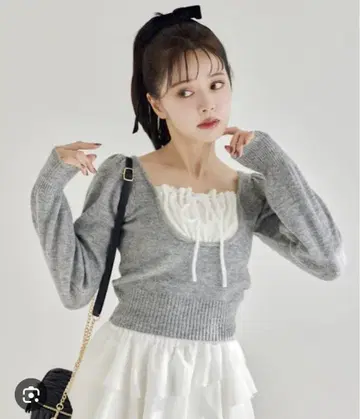 레이어드 도킹 니트 그레이 NICE CLAUP