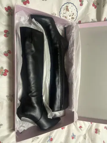 블랙 가죽 롱 부츠 하이힐