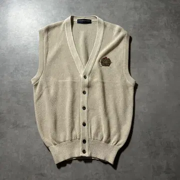 원포인트 로고 빈티지 케이블 자수 디자인 니트 베스트