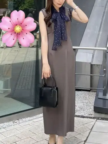 코코딜 [새상품급] U넥 타이트 원피스