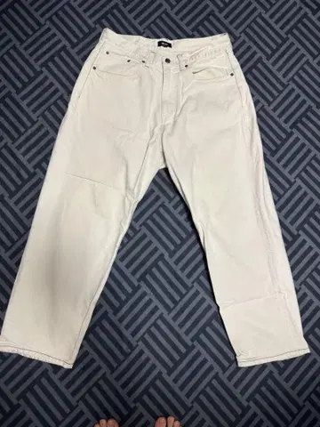 HUF 화이트 스트레이트 데님 팬츠