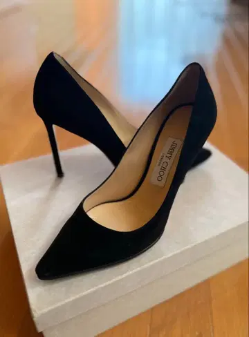 JIMMY CHOO 스웨이드 하이힐 37
