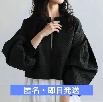 미사용 새상품 택 포함 자카드 직물 숏 기장 볼륨 소매 자켓