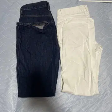 다크 블루와 화이트 팬츠 세트 네이비 L. 화이트 s