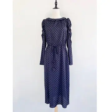 [ MUVEIL ] 스타 프린트 원피스 뮤베일 Purple Navy