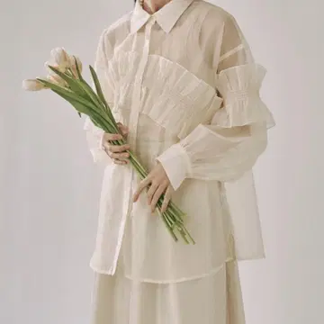 moi tytto 시어 프릴 셔츠