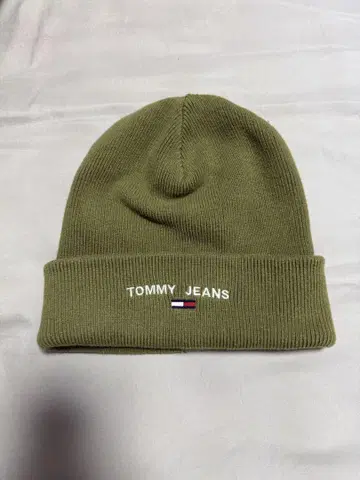 TOMMY JEANS 니트 모자