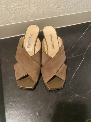 PELLICO 스웨이드 샌들/36.5 /23.5~24cm
