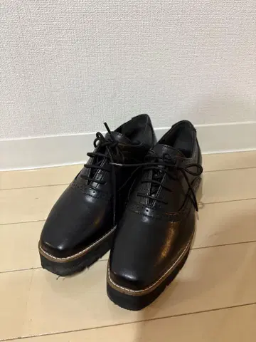 EVOl 블랙 통굽 레이스업 슈즈