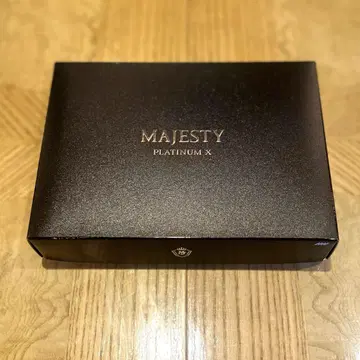 MAJESTY PLATINUM X 골프공 1더즌 12개입
