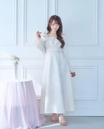 Rose Muse 숄더 리본 자카드 드레스