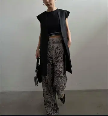 Ameri Vintage OVER TEE WITH CURVE VEST