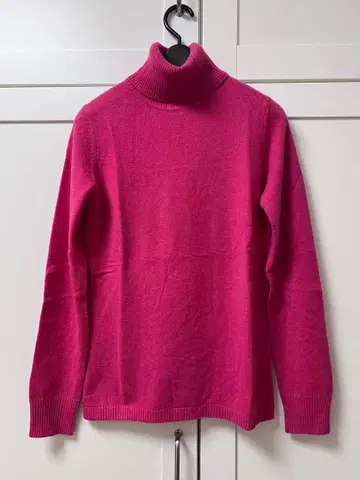 미사용 새상품 UNIQLO 터틀넥 캐시미어 스웨터 핑크 M