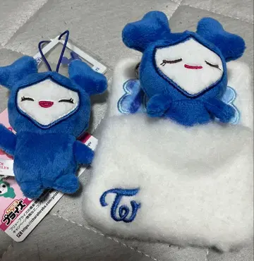 TWICE LOVELYS 봉제 인형 2종 세트 GIGO 한정판 쯔위