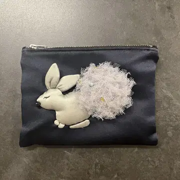LUDLOW 토끼 모티브 파우치