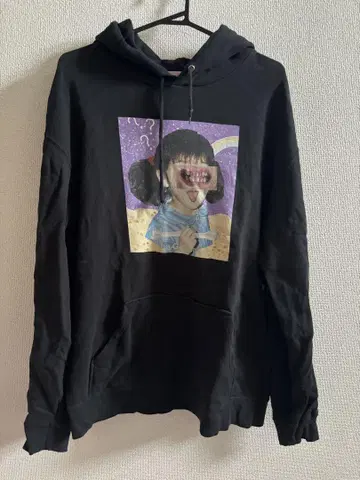 나카 리이사 캔디스트리퍼 콜라보 후드티