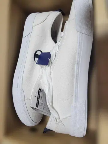 [ 새상품 ] Champion 레볼리 챔피온 스니커즈 28.5cm