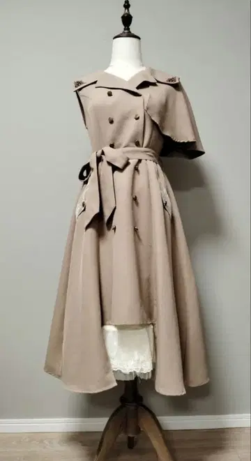 axes femme 엑시즈팜 트렌치 스타일 원피스