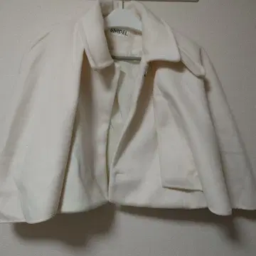SNIDEL 화이트 케이프 코트