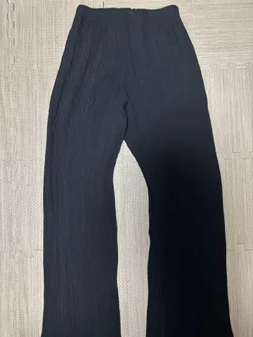 ISSEY MIYAKE 플리츠 팬츠 블랙