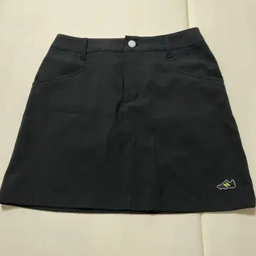 New Balance 블랙 스커트 사이즈 0