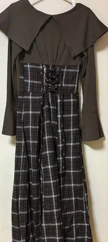 데이즐린 빅 칼라 코르셋 원피스 M 브라운