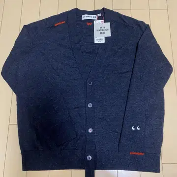 미사용 새상품 UNIQLO ANYA HINDMARCH 가디건