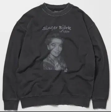 새상품 택 포함 bjork 비요크 맨투맨 M