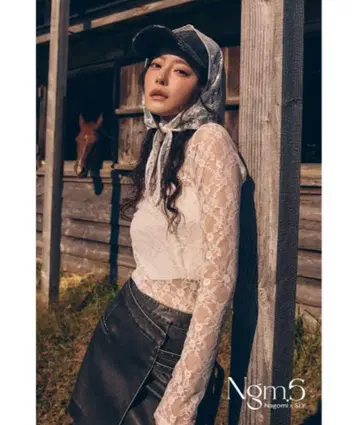 Ngm.S LACE TOPS 나고미 슬라이 레이스 상의