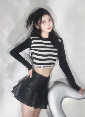 Darich 다리치 프릴 가죽 숏팬츠 스커트