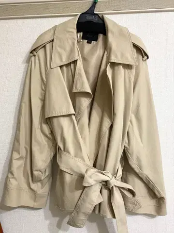ZARA 베이지 트렌치코트 XS-S