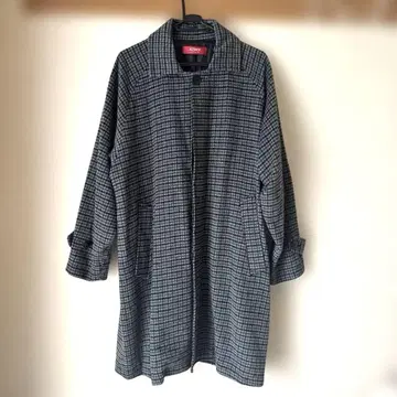 그레이 계열 체크 체스터 코트