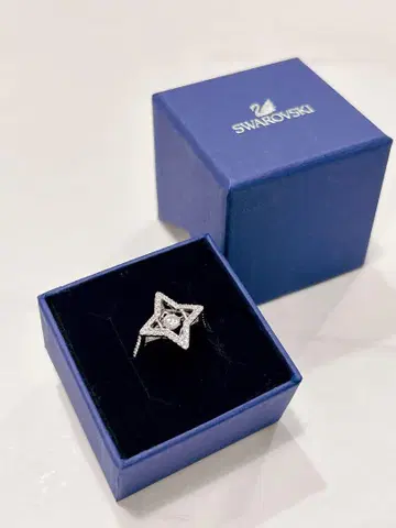 Swarovski 댄싱 크리스탈 반지