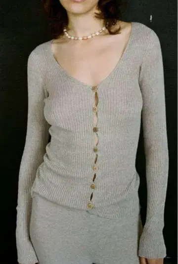 [ 가격 인하 중 ] BASERANGE 베이지 리브 가디건